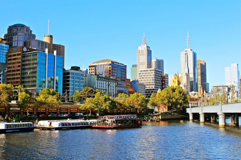 Landing in Melbourne: A $150,000 AUD Tech Professional’s Relocation & Lifestyle Guide